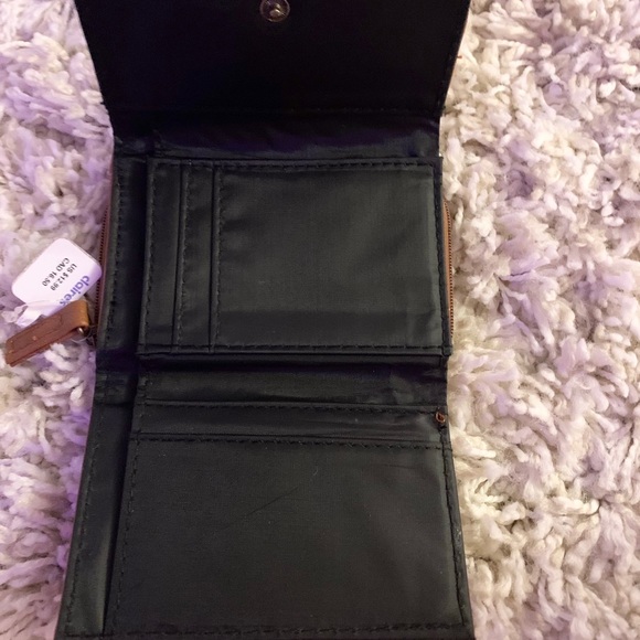 Wallet - Picture 2 of 4